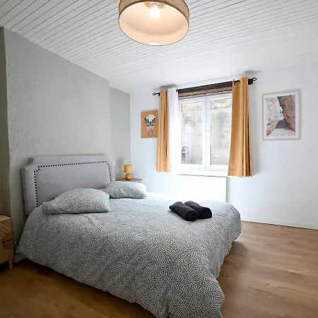 Maison Avec Dans L'hyper Centre De Villa